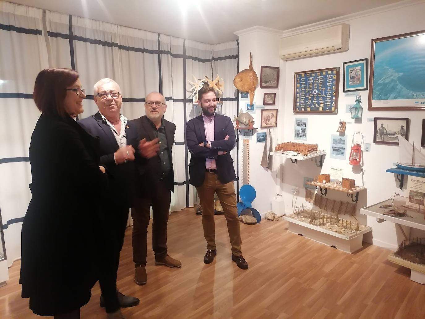 La vicepresidenta del Gobierno regional, Isabel Franco (izquierda), asiste a la reapertura del Museo del Mar de San Pedro del Pinatar.