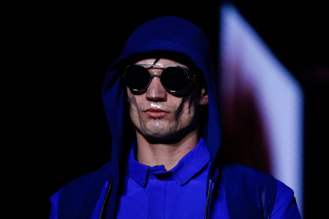 El diseñador germano-persa Boris Bidjan Saberi se despide de las pasarelas en la 080 Barcelona Fashion Week.