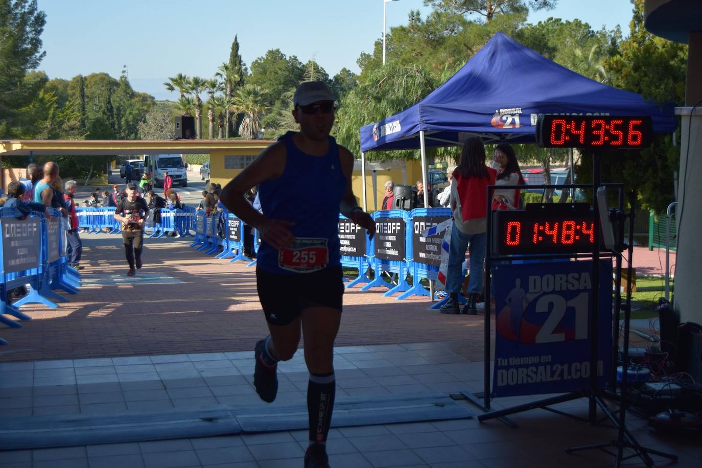 El corredor del Trail Santomera completa los 26 kilómetros en un tiempo de 1:55:05, por la marca de 2:15:15 para la deportista del Automenor Running Team