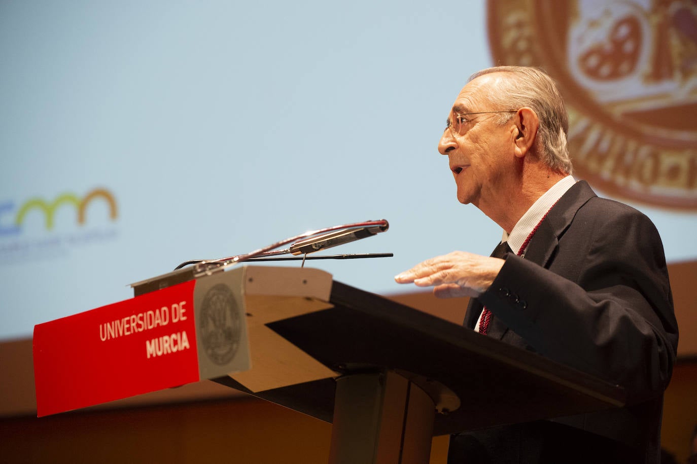 Fotos: La UMU entrega sus Medallas de Oro a los exrectores Lozano Teruel, Roca, Monreal, Ballesta y Cobacho