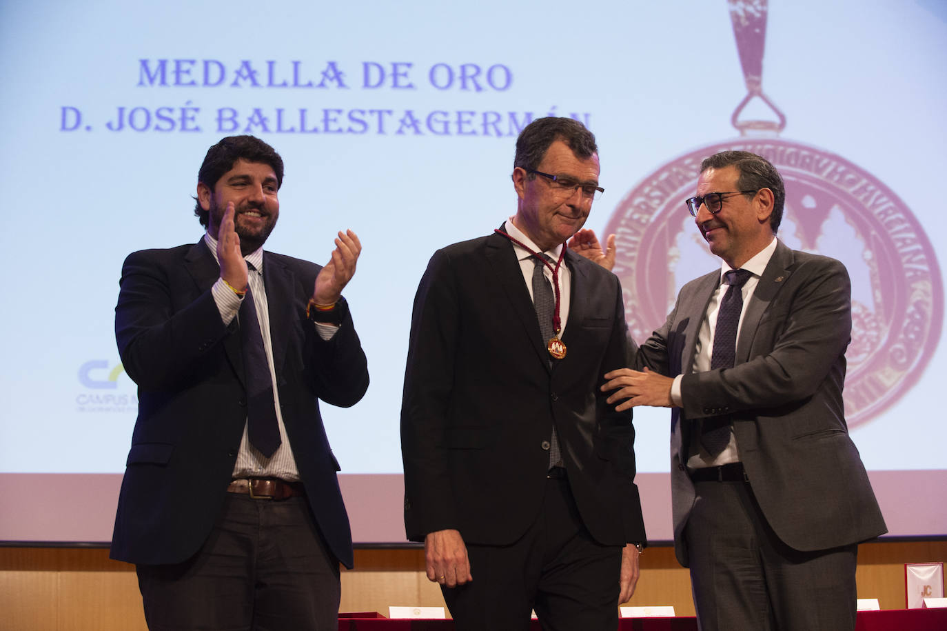 Fotos: La UMU entrega sus Medallas de Oro a los exrectores Lozano Teruel, Roca, Monreal, Ballesta y Cobacho