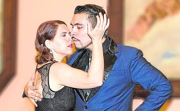 Demostración de tango.
