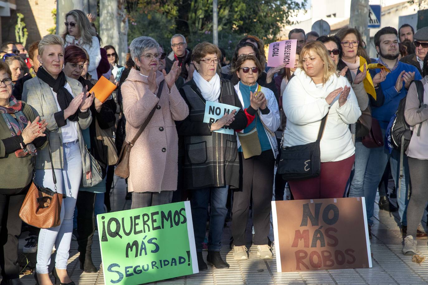 Fotos: Decenas de personas protestan por la inseguridad en Pozo Estrecho