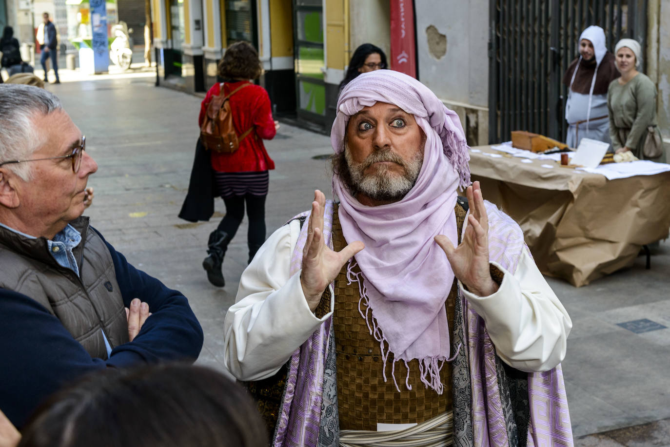 Fotos: Vecinos y turistas disfrutan del nuevo itinerario de la muralla de Murcia