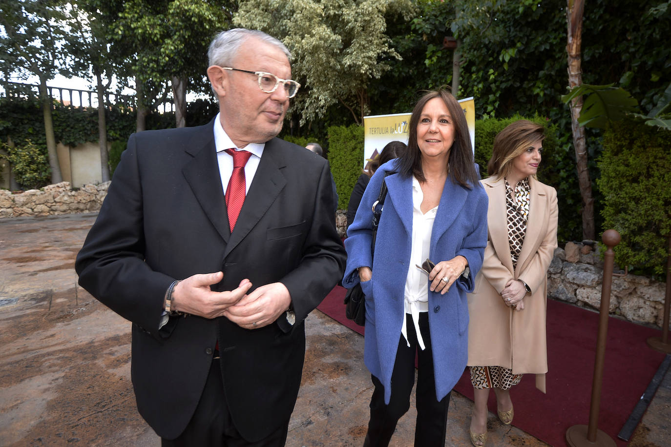 Fotos: La escritora María Dueñas participa en la &#039;Tertulia La Luz&#039;