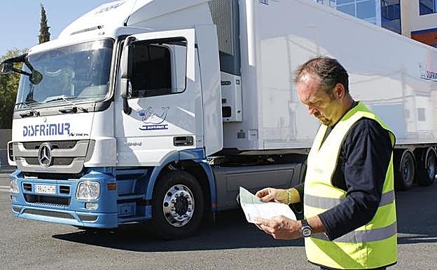 Imagen de archivo de un camión de Disfrimur, una de las firmas acusadas a la que la Audiencia Nacional ha revocado la multa.