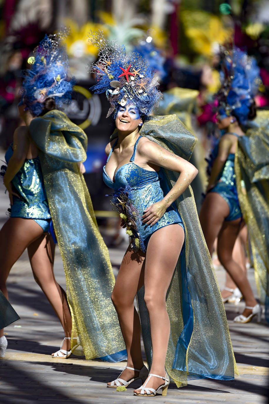 Por megafonía y entre canciones, invitaban a conocer sus fiestas, en especial el desfile de piñata del próximo domingo 1 de marzo.