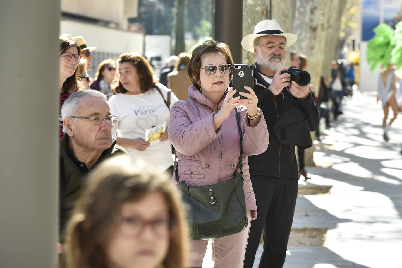Por megafonía y entre canciones, invitaban a conocer sus fiestas, en especial el desfile de piñata del próximo domingo 1 de marzo.