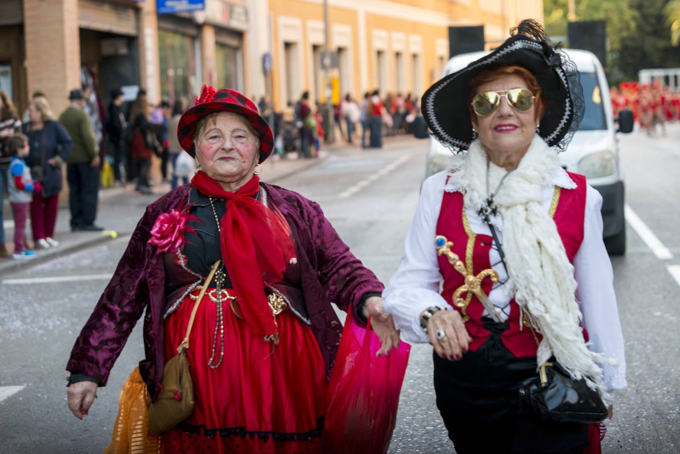 Fotos: El Carmen se disfraza contra el cambio climático