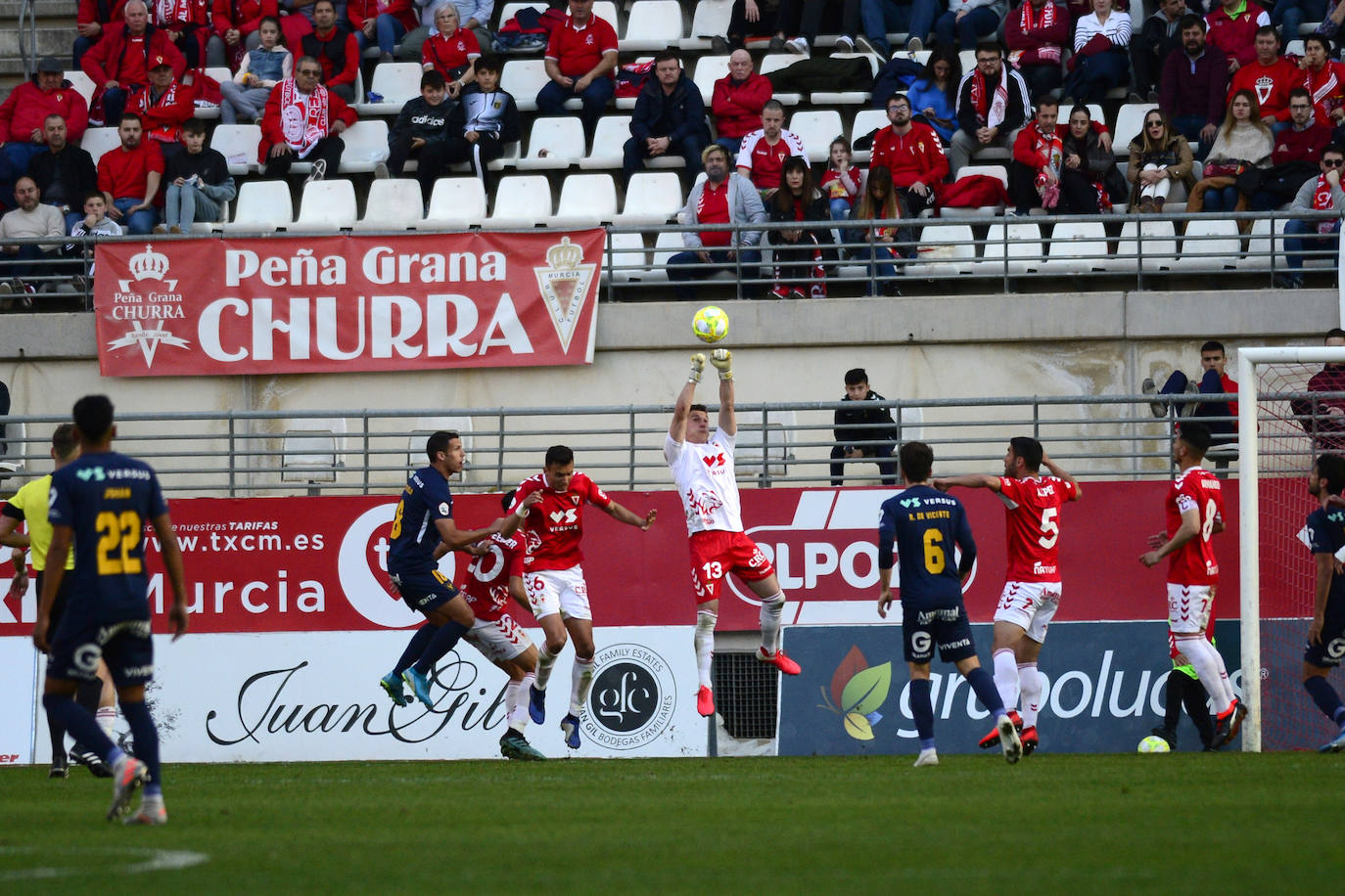 Fotos: El derbi de la capital solo fue de color grana