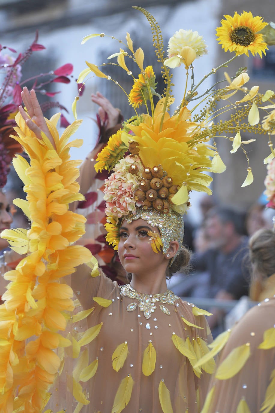 Fotos: Plumas, lentejuelas y sátira en el desfile más importante del Carnaval de Cabezo de Torres