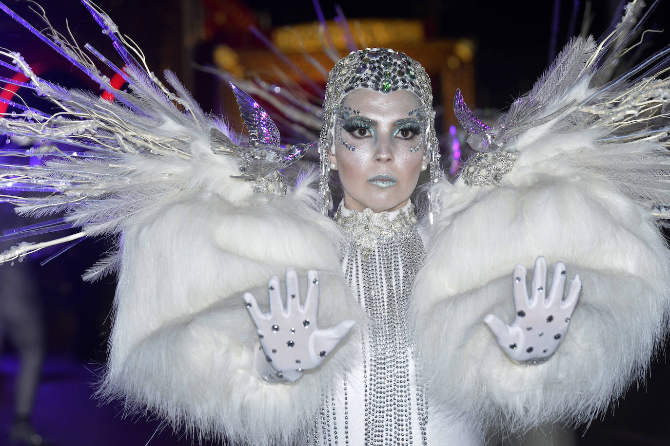 Fotos: Plumas, lentejuelas y sátira en el desfile más importante del Carnaval de Cabezo de Torres