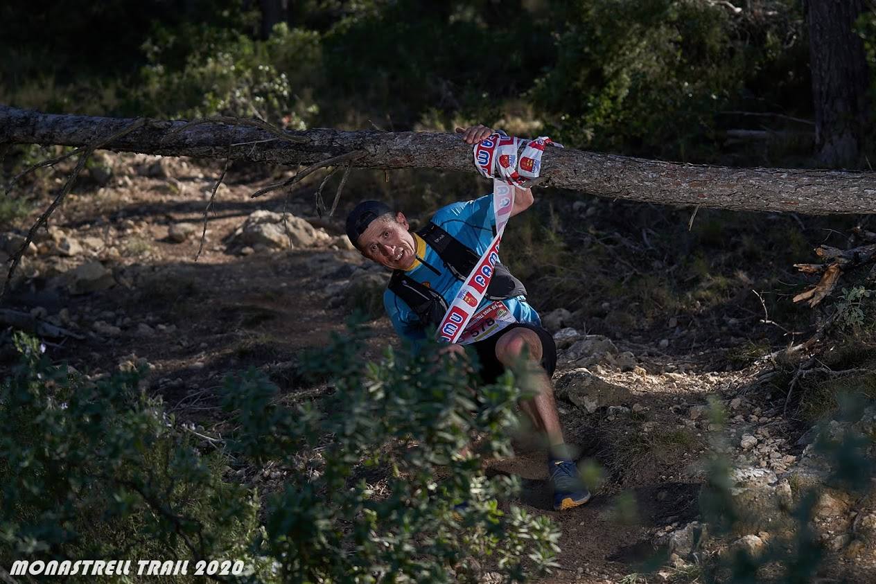 El atleta del Bicihuerta completa los 61 kilómetros con un tiempo de 6:46:30, por los 9:11:36 para la corredora del Kampamento Base