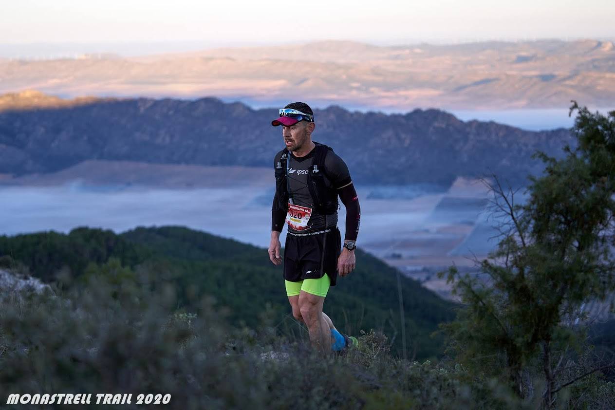 El atleta del Bicihuerta completa los 61 kilómetros con un tiempo de 6:46:30, por los 9:11:36 para la corredora del Kampamento Base