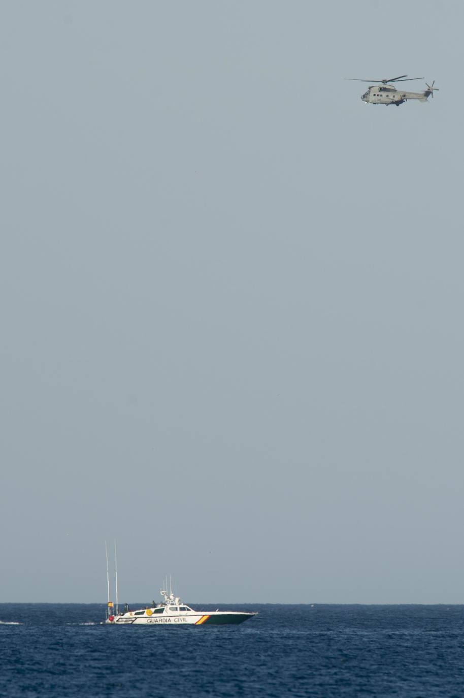 Fotos: Nuevo accidente de un piloto de la AGA en la costa de la Región de Murcia