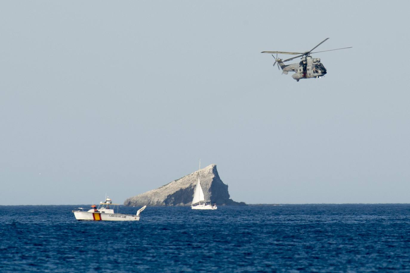Fotos: Nuevo accidente de un piloto de la AGA en la costa de la Región de Murcia