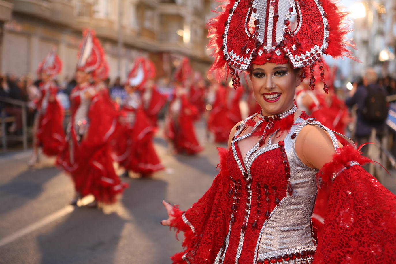 Fotos: Desfile de comparsas foráneas de Carnaval en Águilas