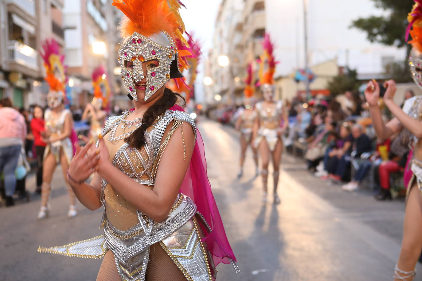 Fotos: Desfile de comparsas foráneas de Carnaval en Águilas