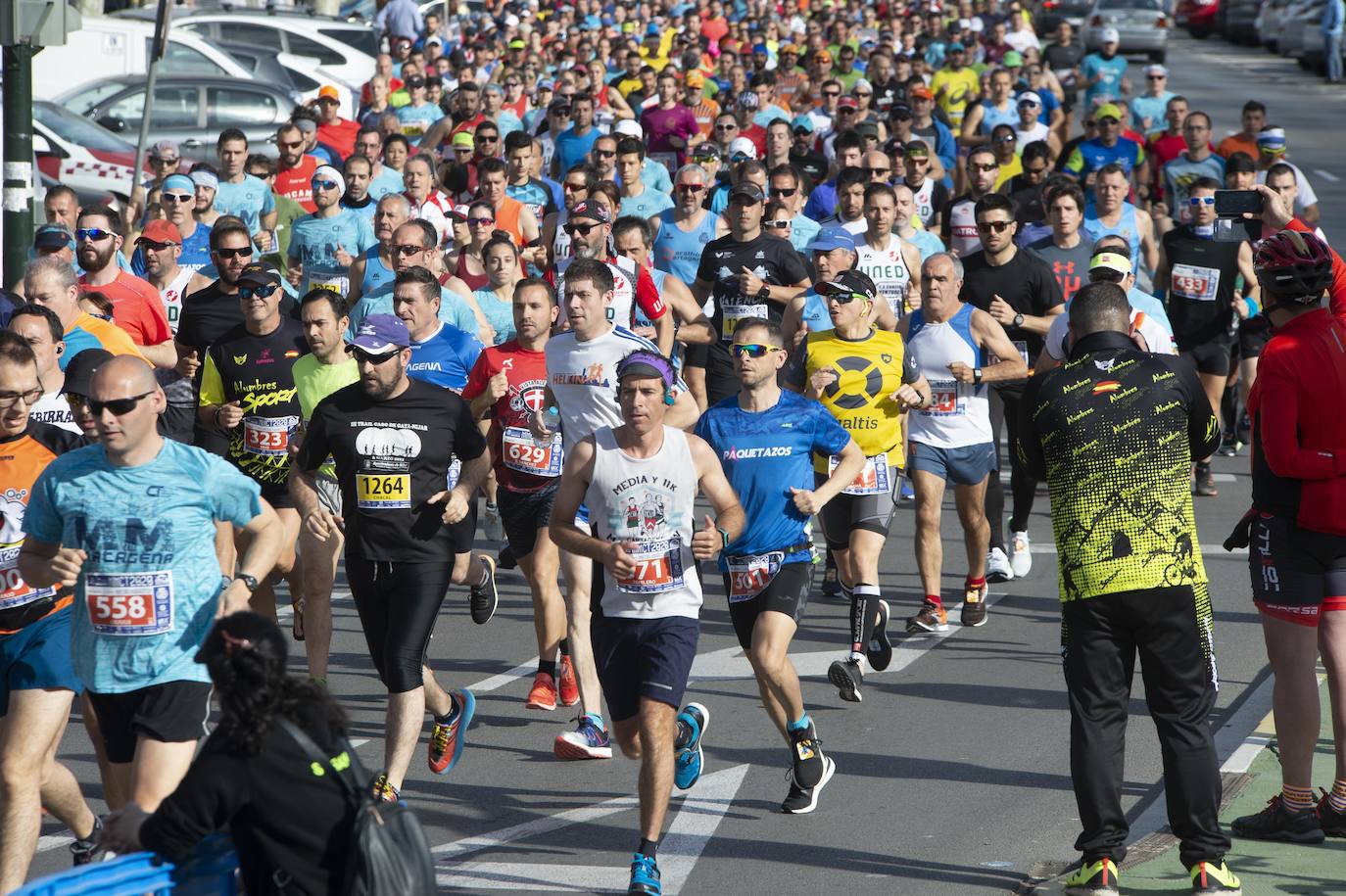 Fotos: Juan Ramón García y Wafiya Benali vencen en la Media Maratón de Cartagena