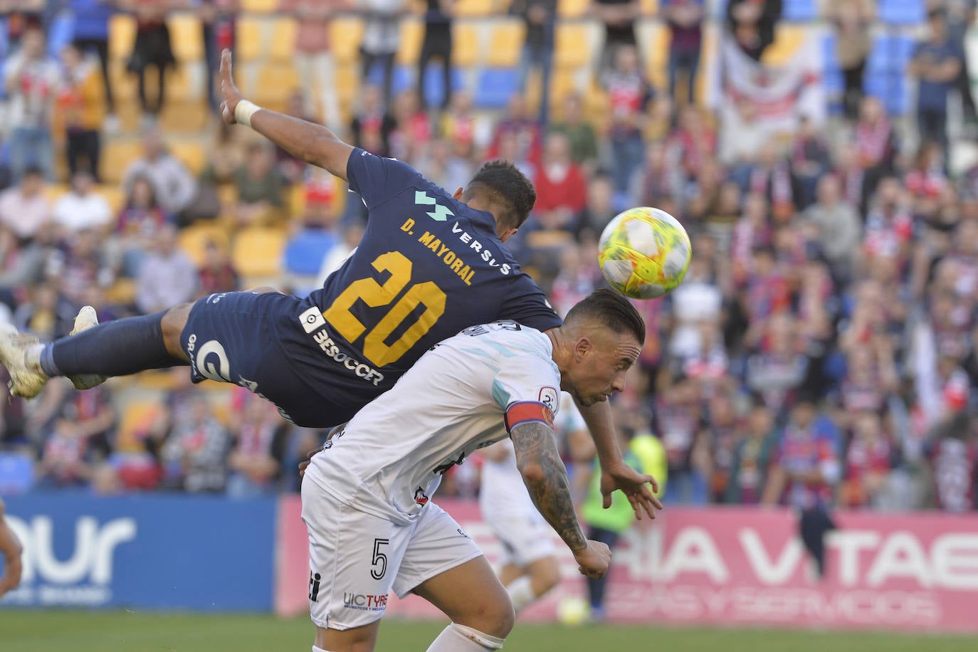 Fotos: El hambre de Aketxe puede con el Yeclano