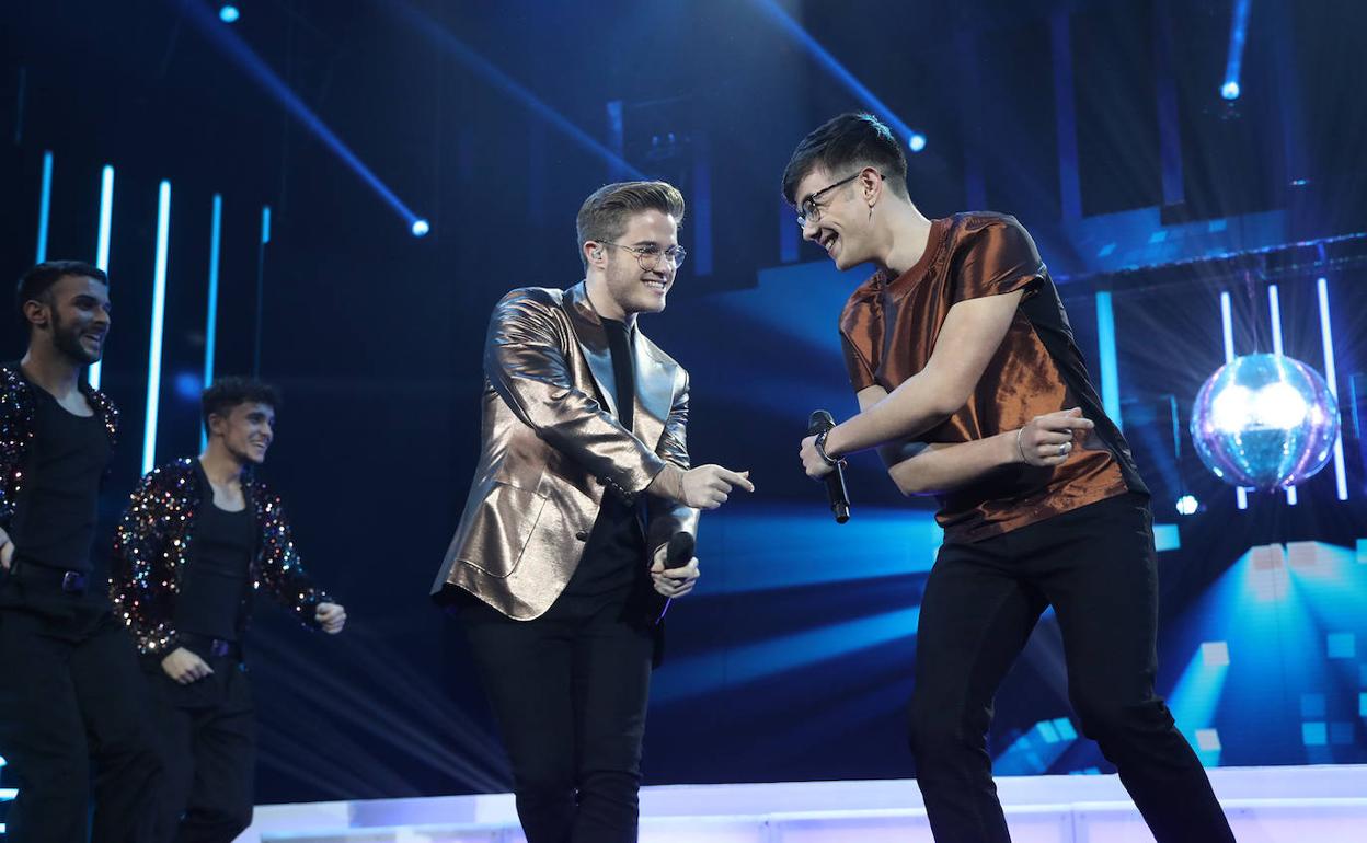 Flavió cantó junto a Gèrard un clásico de los 80, 'Never gonna give you up'.