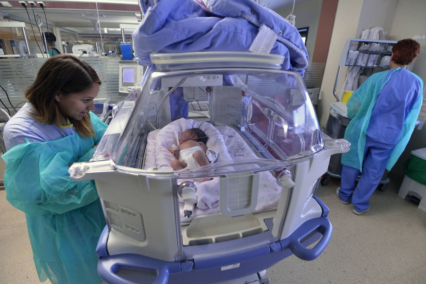 Fotos: ¿Por qué nacen 1.000 prematuros al año en la Región?