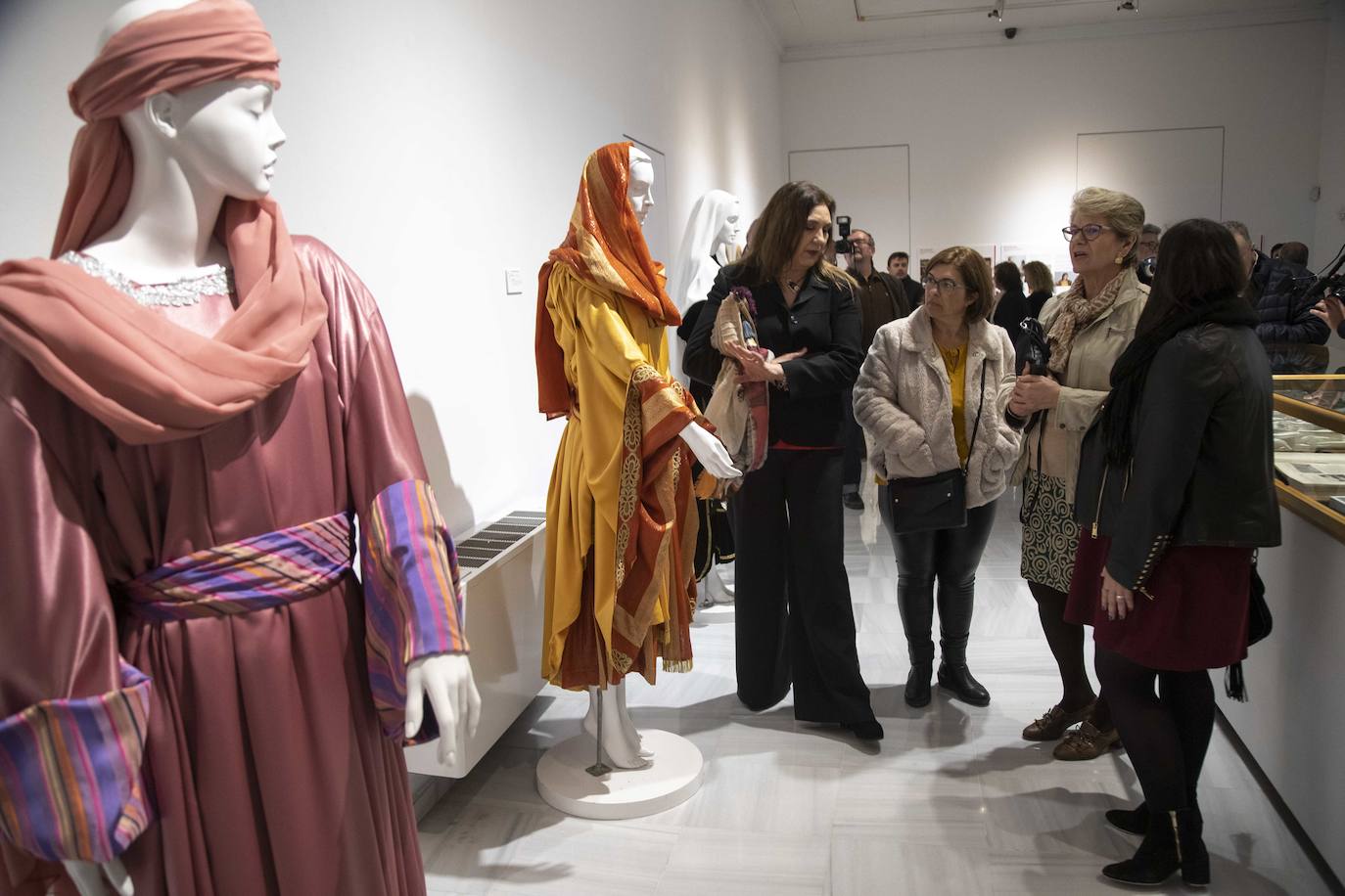 Fotos: Una muestra california repasa la historia de la Samaritana