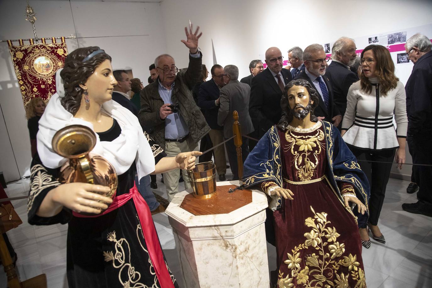 Fotos: Una muestra california repasa la historia de la Samaritana