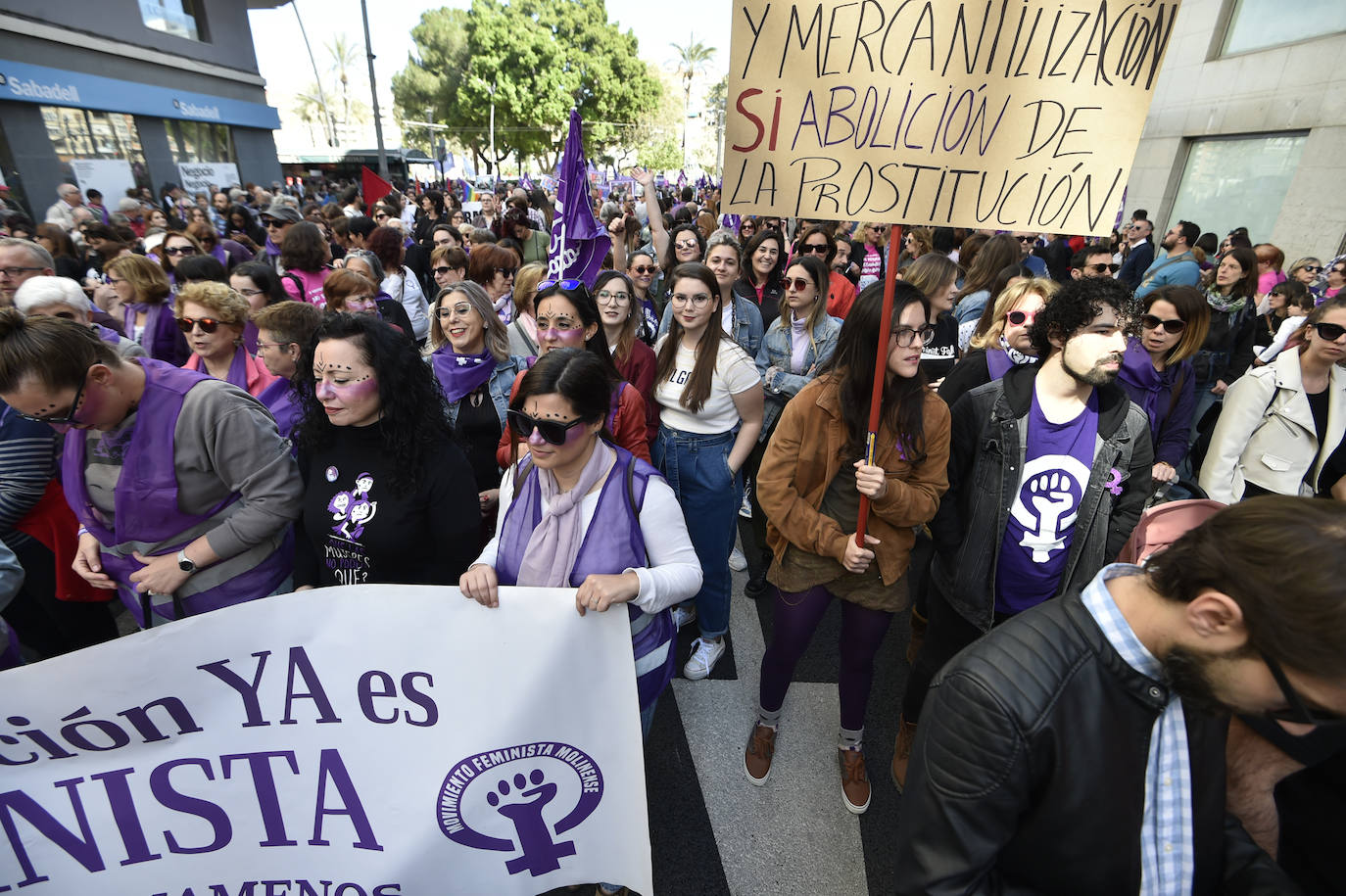 La manifestación transcurrió en un ambiente sano, alegre y reivindicativo.