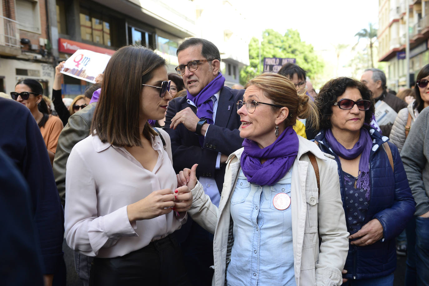 Fotos: Miles de voces claman en Murcia contra la desigualdad de las mujeres