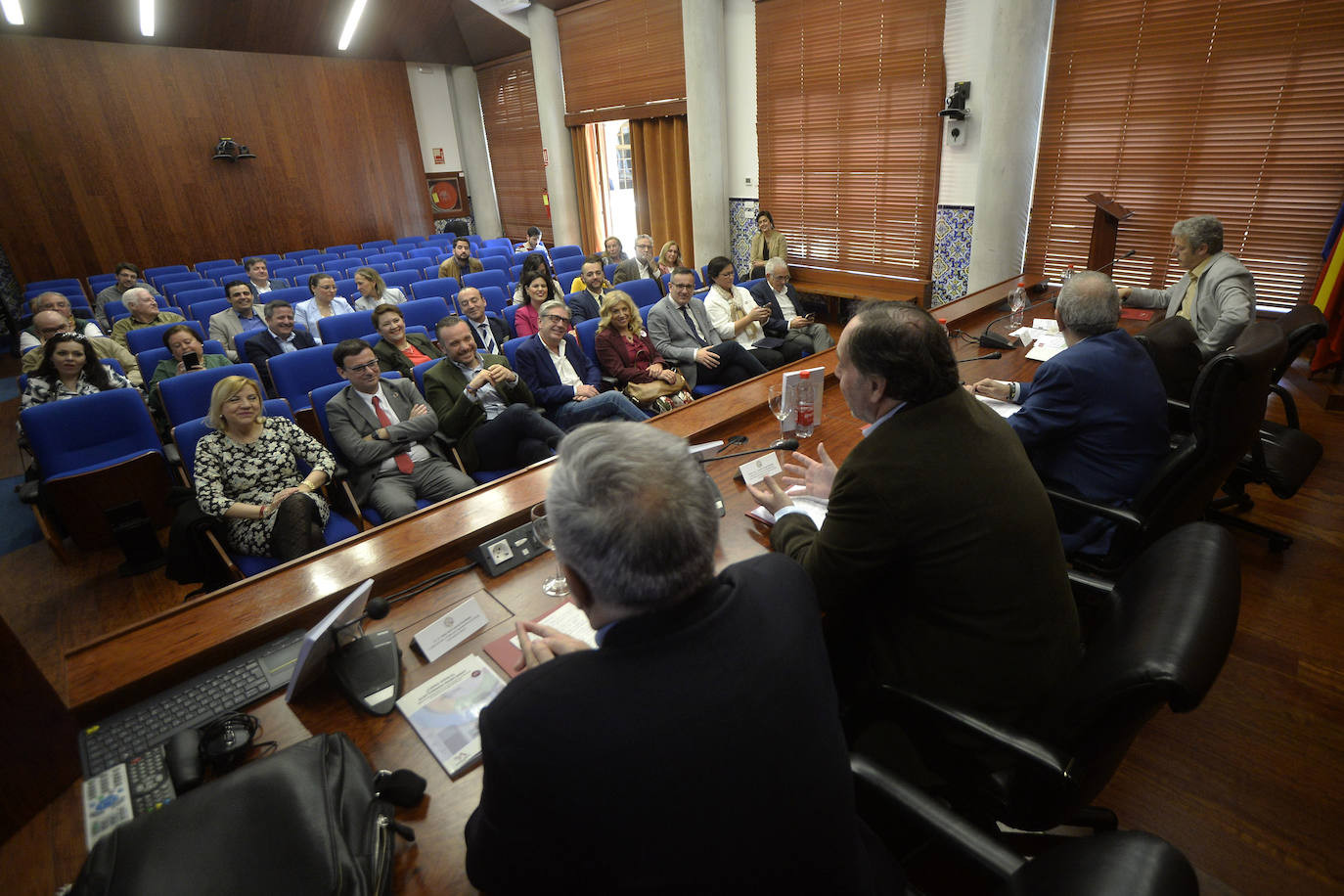 Fotos: Presentación del libro ‘¿Cómo vota el electorado murciano?’