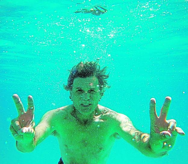Francisco Tomás bajo el agua en una imagen tomada antes de la crisis del coronavirus. 