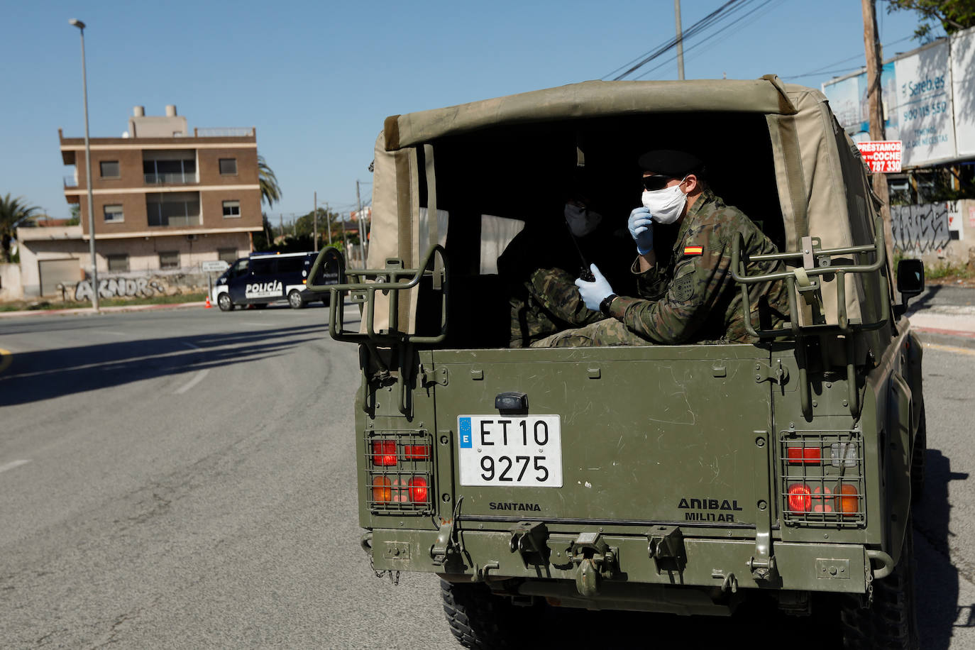 Fotos: Cerco en las carreteras a las escapadas de fin de semana