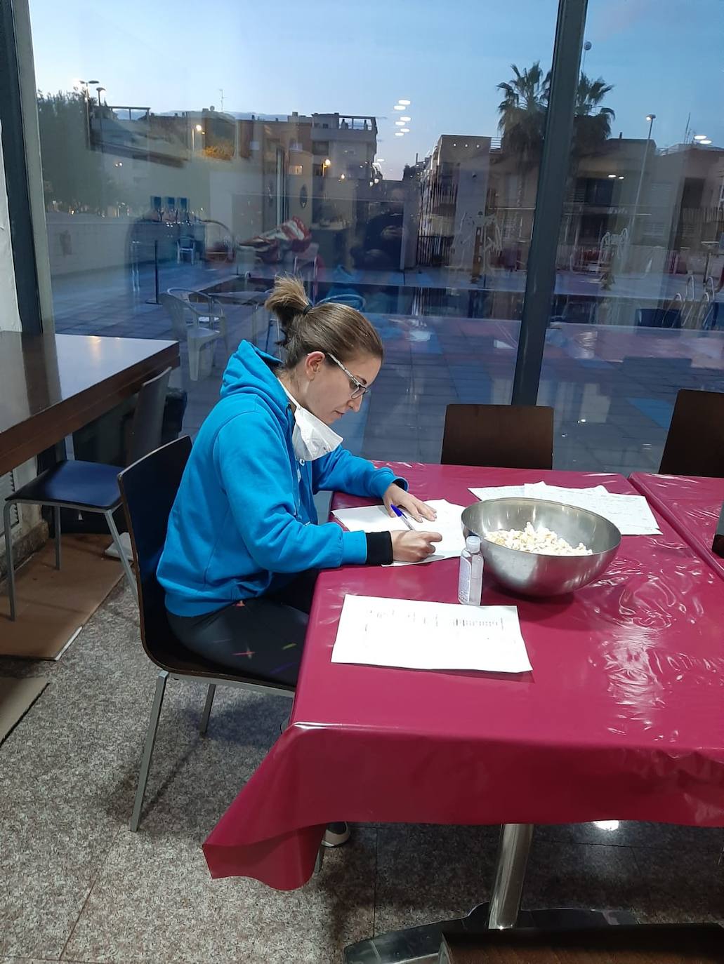 Fotos: Trabajadores de la residencia Vip Suites de Murcia se aislan junto a los usuarios