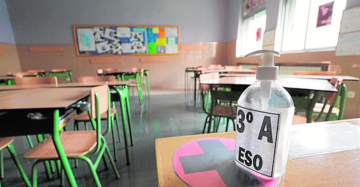 Un aula de tercero de Secundaria vacía, en los últimos días de clase. 