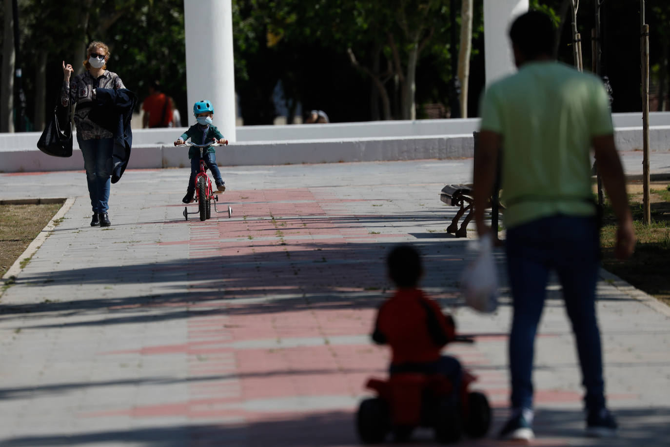 Fotos: Los niños vuelven a pasear por las calles de la Región