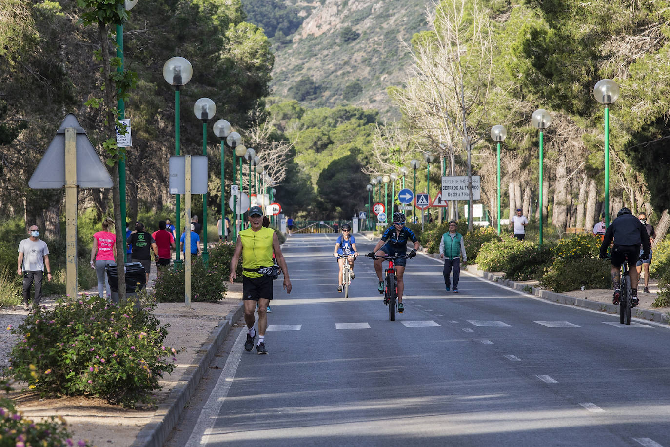 Fotos: Los murcianos salen a pasear y hacer deporte tras más de un mes de confinamiento