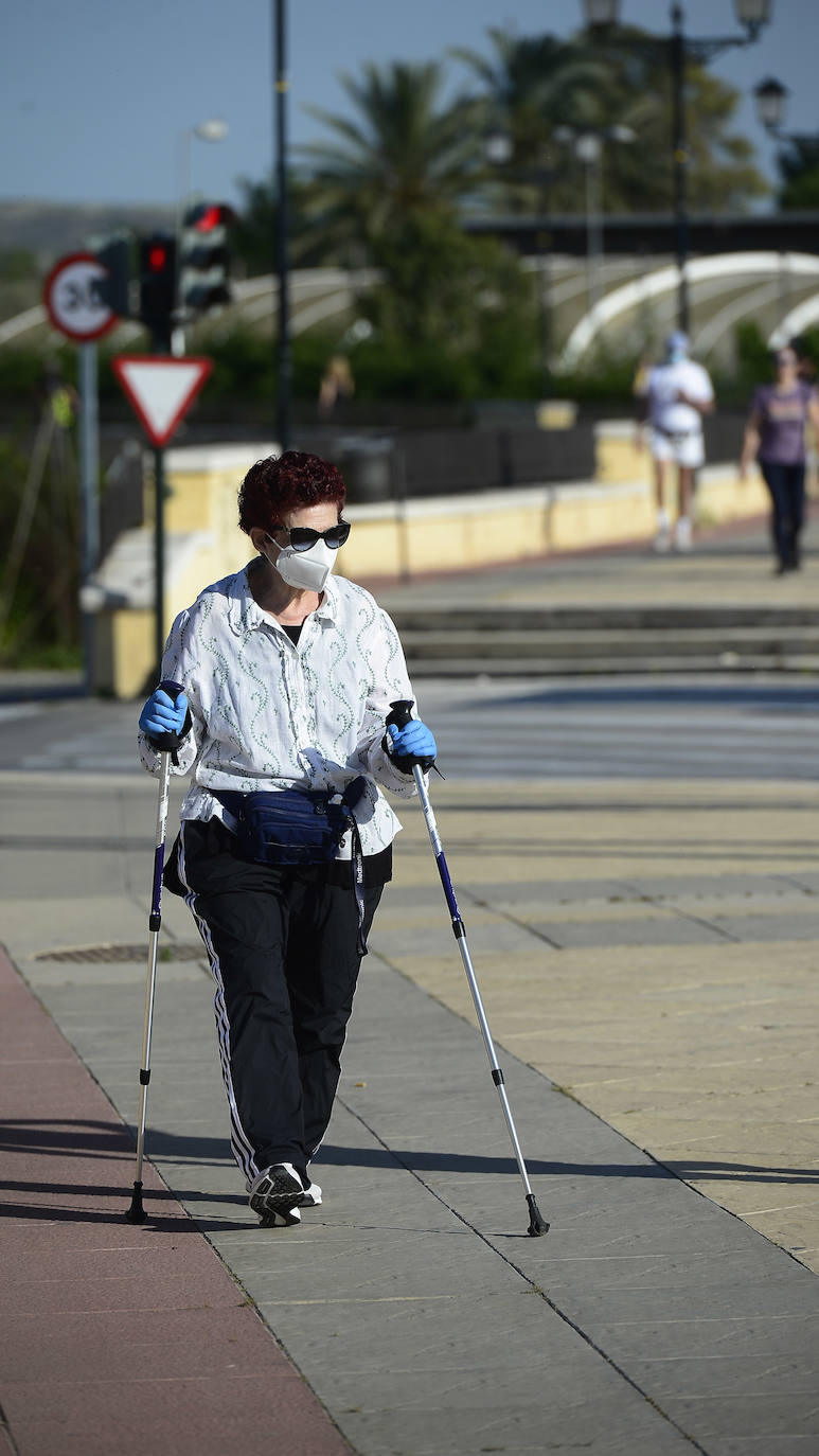 Fotos: Los murcianos salen a pasear y hacer deporte tras más de un mes de confinamiento