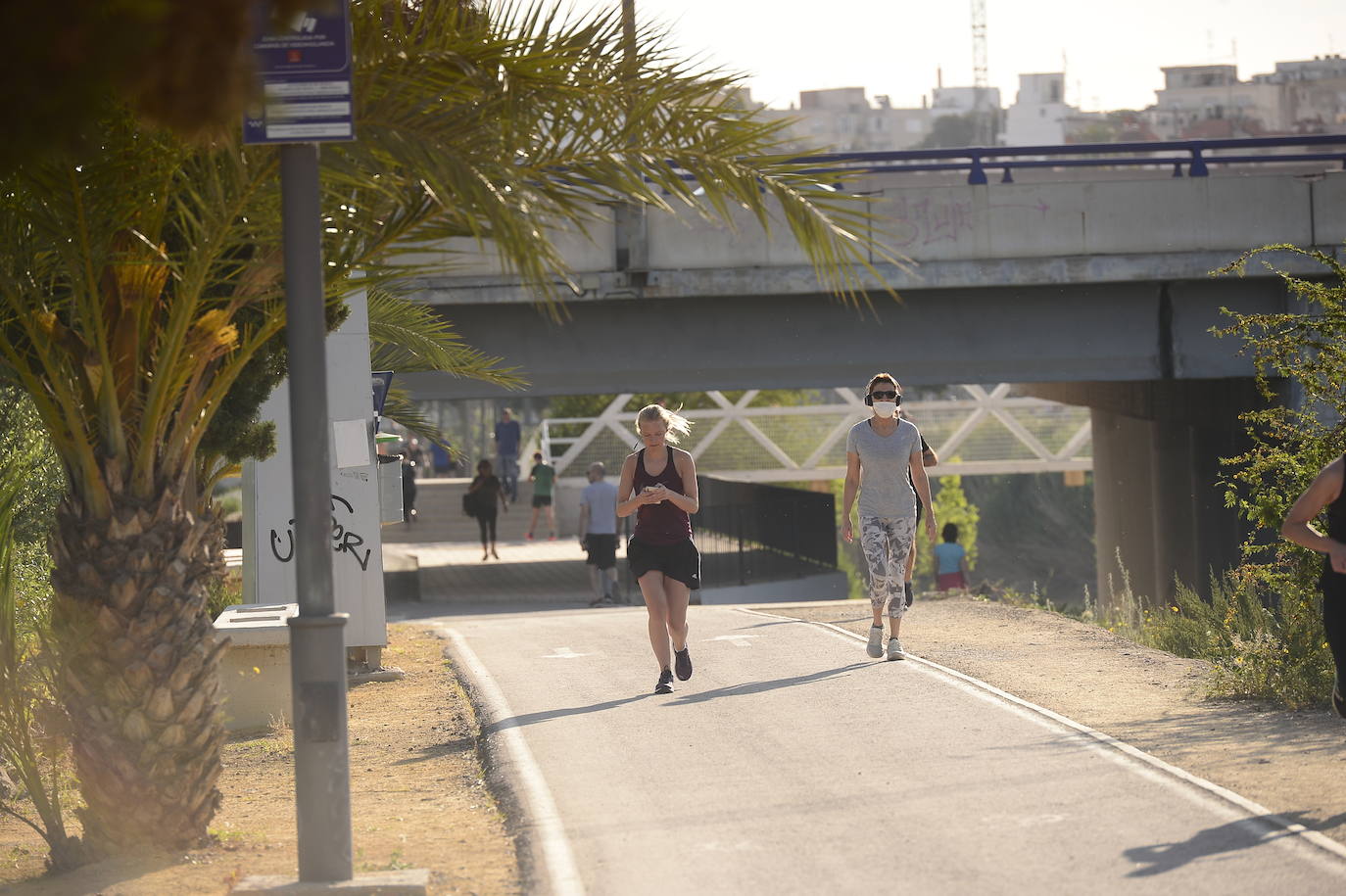 Fotos: Los murcianos salen a pasear y hacer deporte tras más de un mes de confinamiento