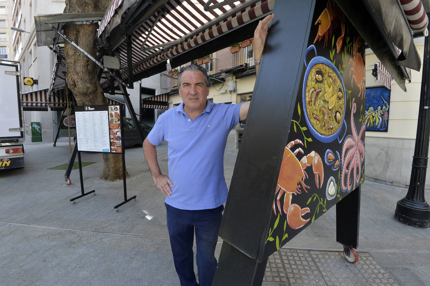 Fotos: Hostemur estima que solo la mitad de los bares de la Región abrirán terraza el lunes