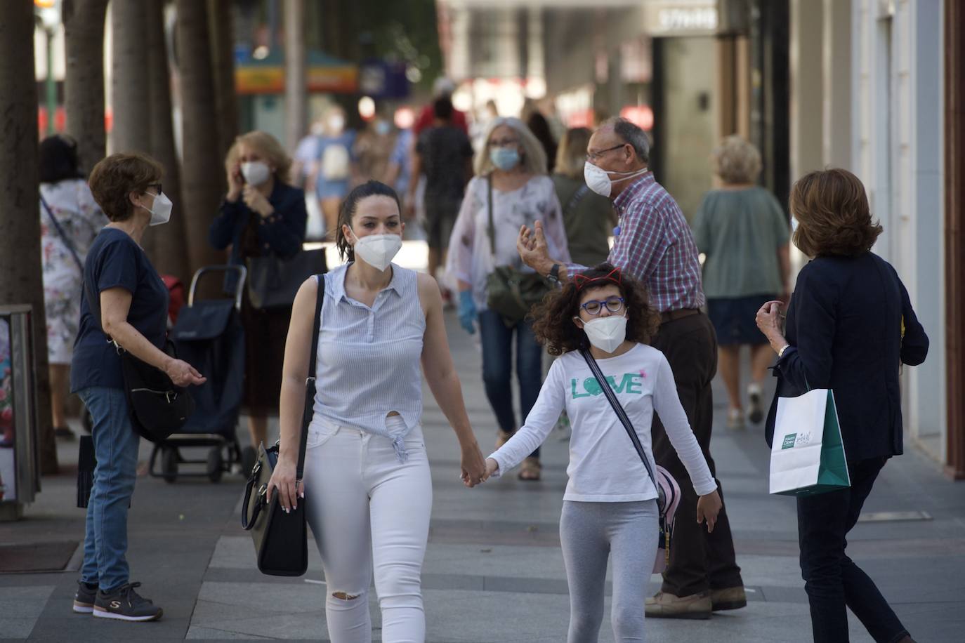 Fotos: Las mascarillas toman las calles de Murcia