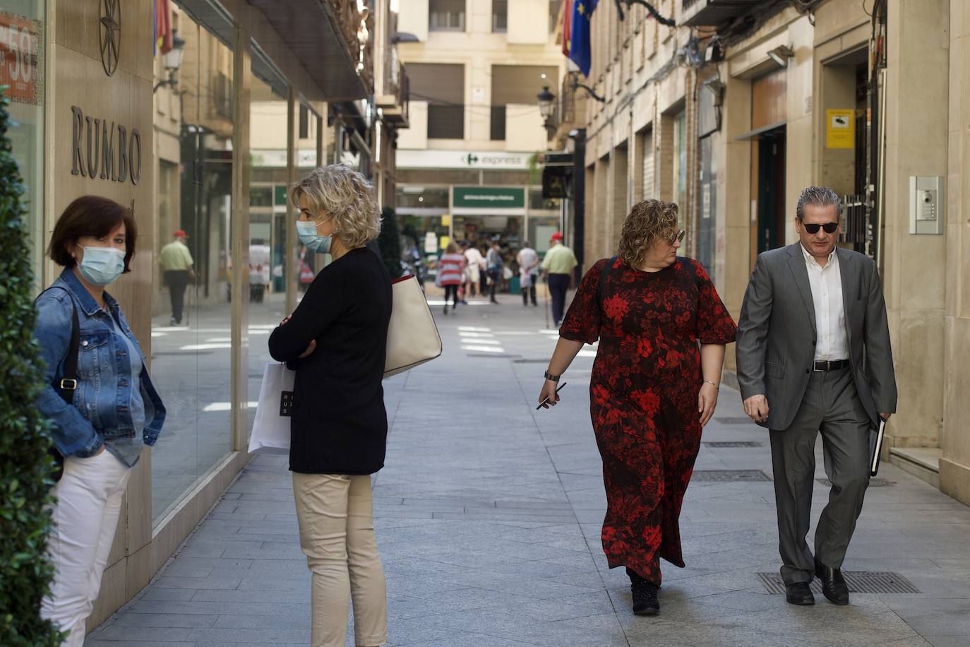 Fotos: Las mascarillas toman las calles de Murcia