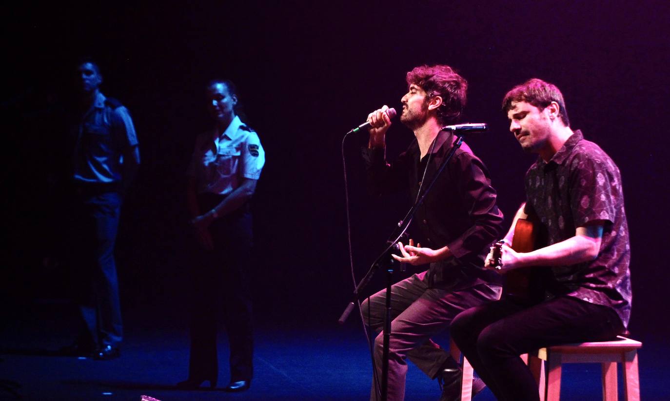 Fotos: Un abrazo musical a los que han arriesgado sus vidas