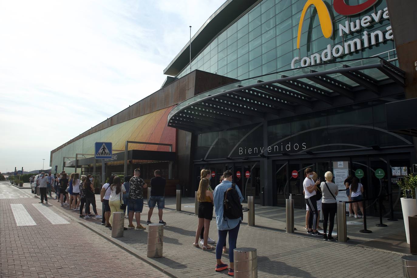 Fotos: Los centros comerciales vuelven tras más de dos meses