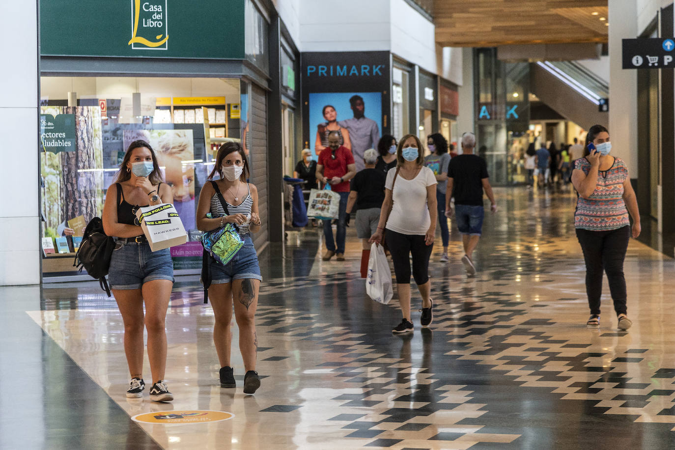Fotos: Los centros comerciales vuelven tras más de dos meses