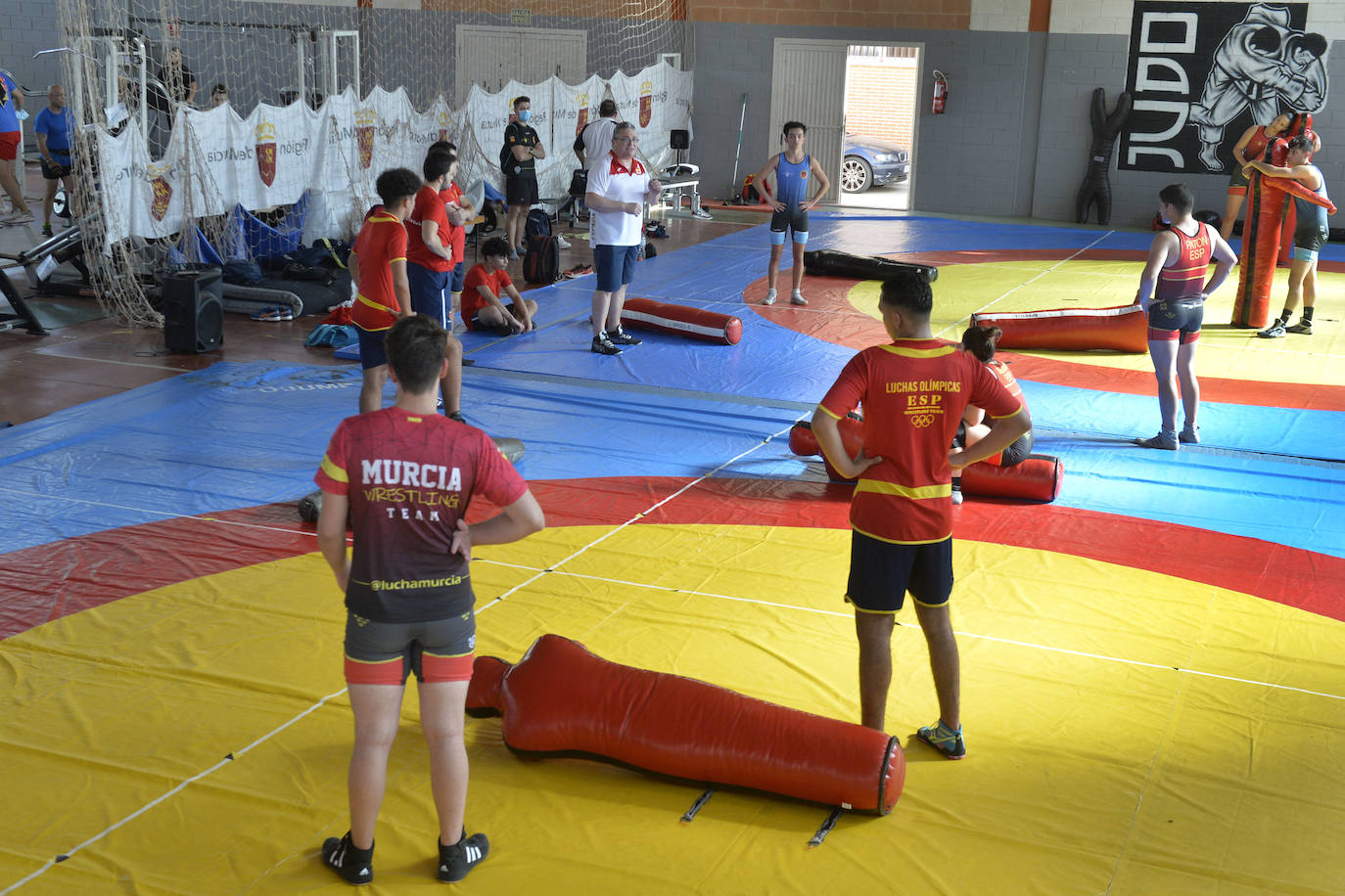 Fotos: Los deportistas de combate se quedan sin adversarios