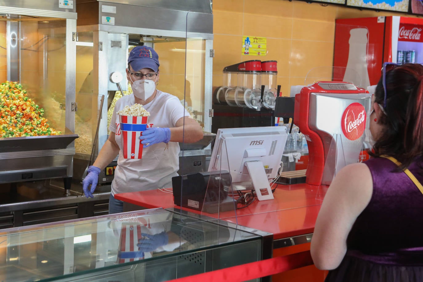 Fotos: Vuelve a abrir el cine del Parque Almenara de Lorca