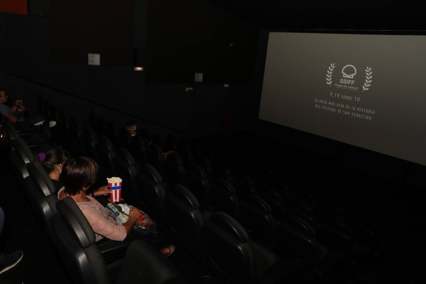 Fotos: Vuelve a abrir el cine del Parque Almenara de Lorca