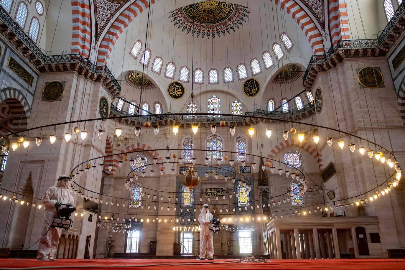 Fotos: La mezquita de Solimán abre sus puertas