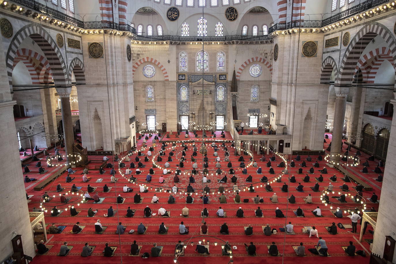 Fotos: La mezquita de Solimán abre sus puertas